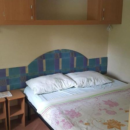 Hotel Bungalo à Buzet Extérieur photo