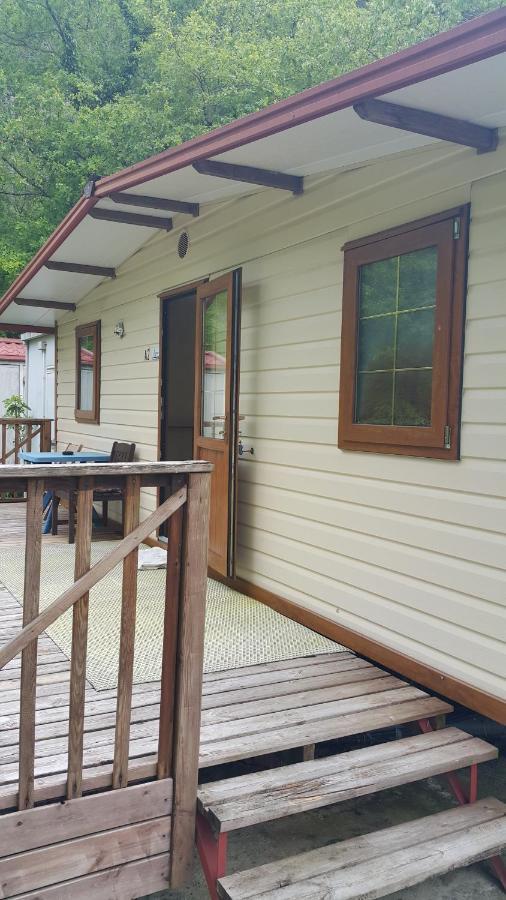 Hotel Bungalo à Buzet Extérieur photo